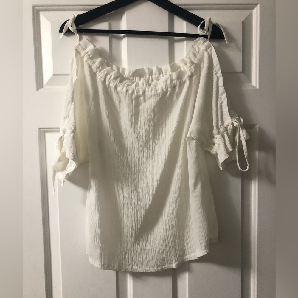 White tie short sleeve